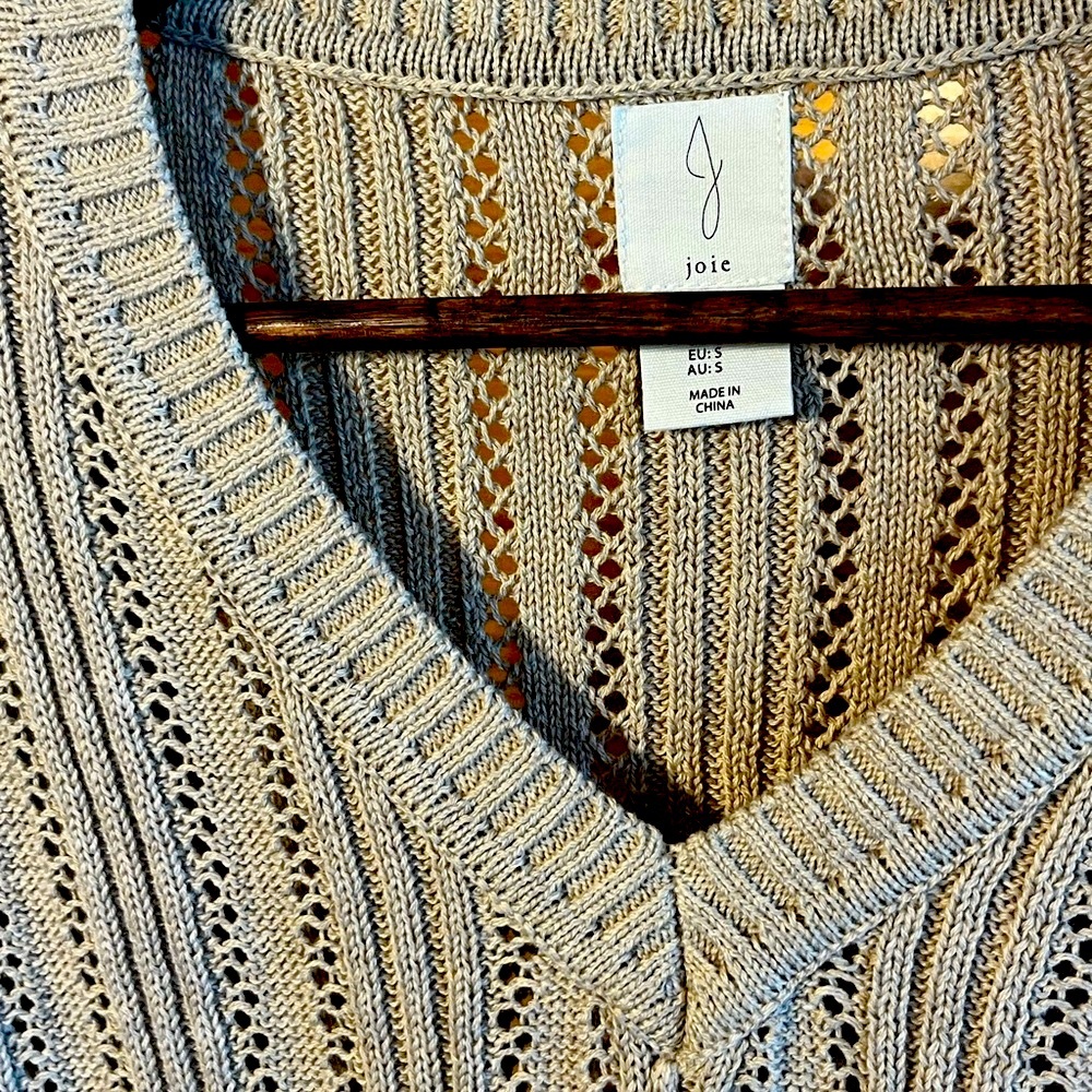 JOIE Taupe V-Neck Dolman sleeve Sweater